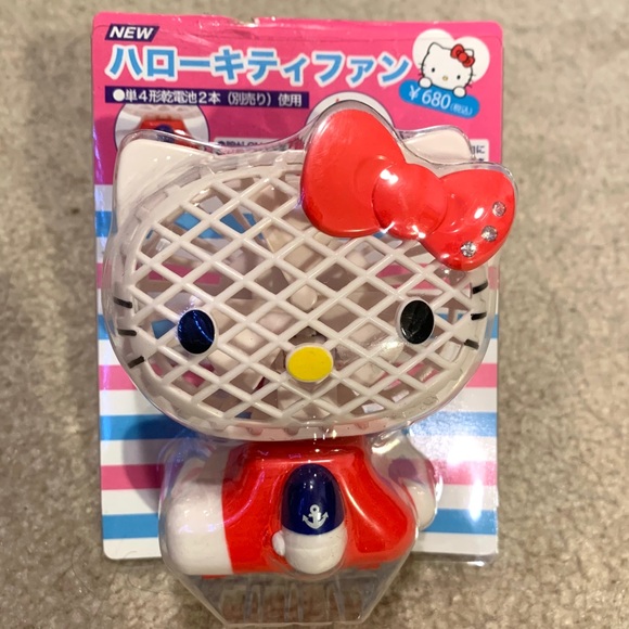 **Rare** Hello Kitty Fan - Picture 2 of 8